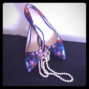 Floral print heels